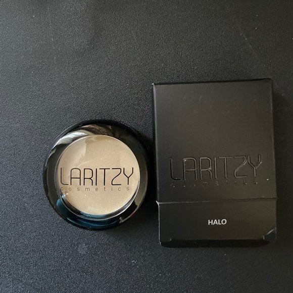 LARITZY - Cream Highlighter | Color: HALO | Champagne Gold | New with Box - Picture 3 of 6